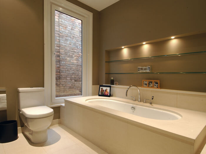 Cricklewood — Bathroom, another angle