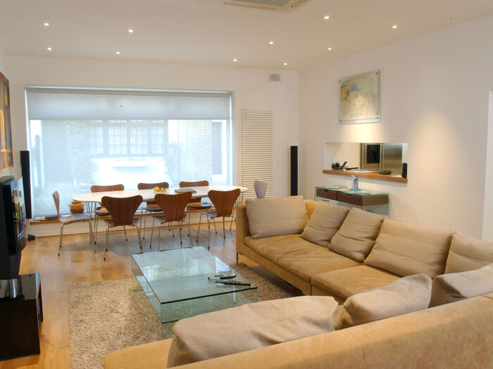 Earls Court — Open-plan living and dining