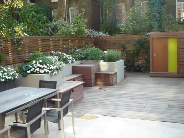 Notting Hill Gate — Garden studio and decking